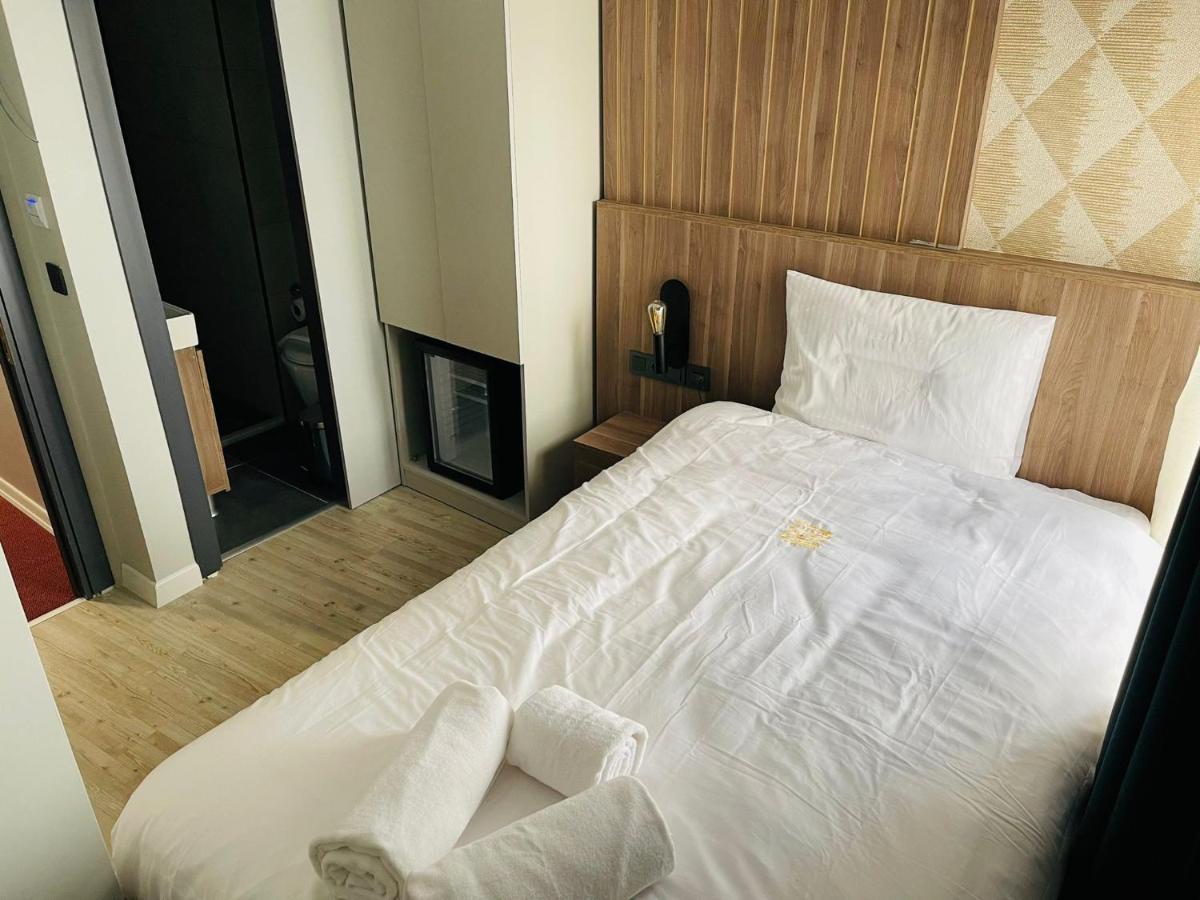 Otel Zeno *